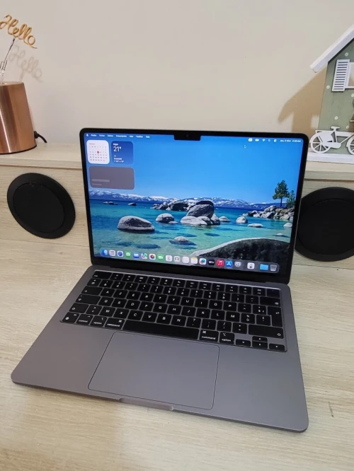 MacBook Air M2 2023 | PUCE M2 8 CPU | GPU 10 COEURS | 8GB RAM | 256GB SSD | CYCLES 67 | MDM BYPASSED