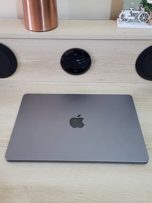MacBook Air M2 | 8GB RAM | 256GB SSD | GRIS SIDERAL | CYCLES 61