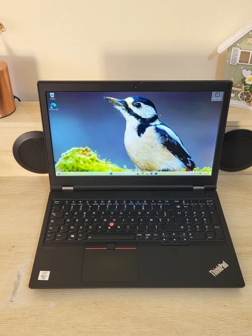 ThinkPad P15 | INTEL vPRO CORE i7-10850H | NVIDIA QUADRO T2000 4GB | 32GB RAM | 512GB NVMe | Workstation