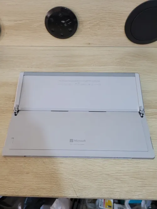 Microsoft Surface Pro 7 INTEL CORE i5 1035G4 - 8GB RAM - 128 NVMe SSD