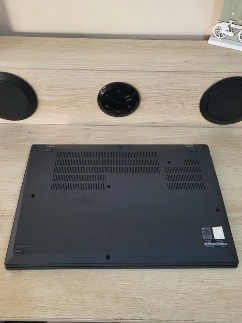 THINKPAD P16s 16" FHD +| vPRO CORE i7-1370P | RTX A500 4GB | 32GB RAM | 512GB NVMe SSD | WORKSTATION