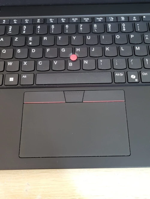 AI PC THINKPAD L13 GEN 6 | AMD RYZEN 5 PRO 215 w | 16GB RAM | 256GB NVMe SSD | AMD RADEON 740M 1GB |