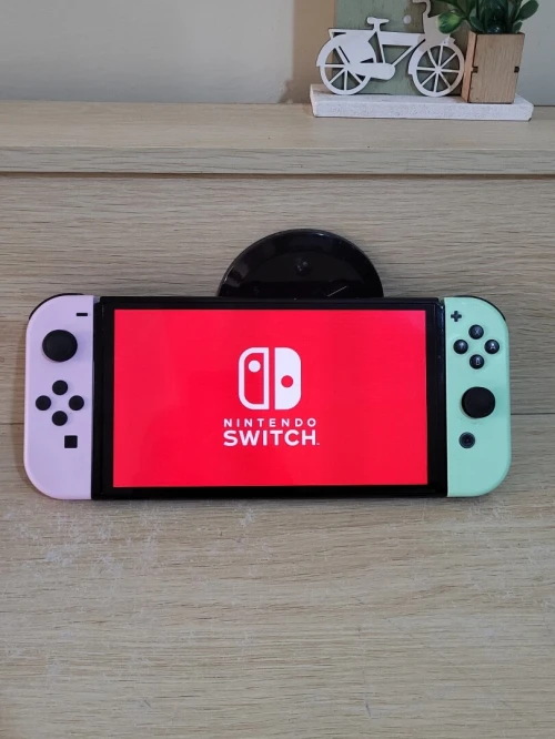 Nintendo switch OLED + 1 jeux Zelda