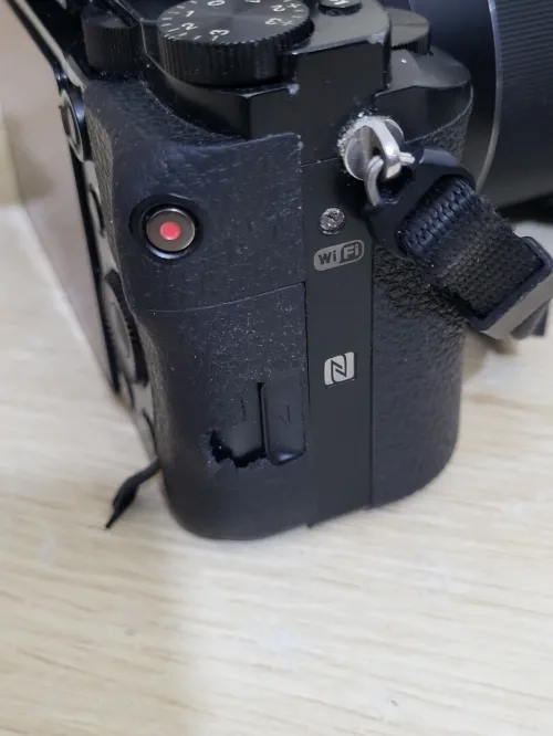 Sony Alpha 7S Hybride Plein Format Ultra vidéo 4K + Objectif Samyang AF 14mm F2.8 Full Frame