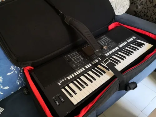 Yamaha PSR-S950 - Clavier arrangeur 61 notes