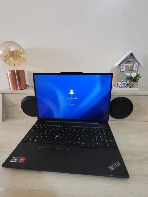 LENOVO THINKPAD E16 16'' FHD | RYZEN 5 7530U | 16GB RAM | 512GB NVMe SSD | AMD RADEON GRAPHICS 1GB