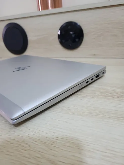 HP ELITEBOOK 830 G8 | CORE i7-1185G7 | 32GB RAM | 512GB SSD | INTEL IRIS XE GRAPHICS