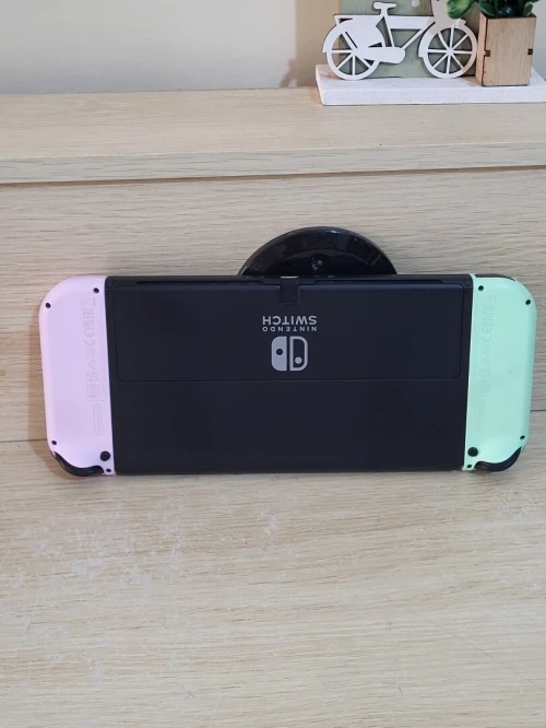 Nintendo switch OLED + 1 jeux Zelda