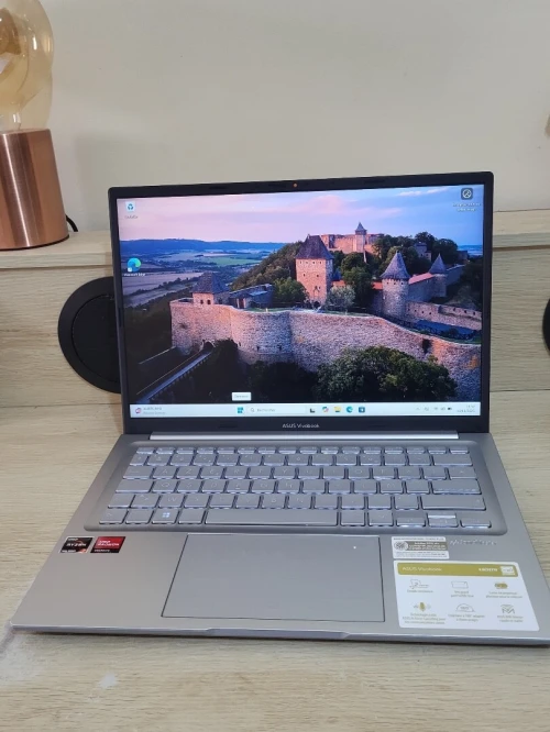 Asus Vivobook 14'' FHD + | RYZEN 7 PRO 7730U | 16GB RAM | 512GB NVMe SSD | AMD RADEON GRAPHICS