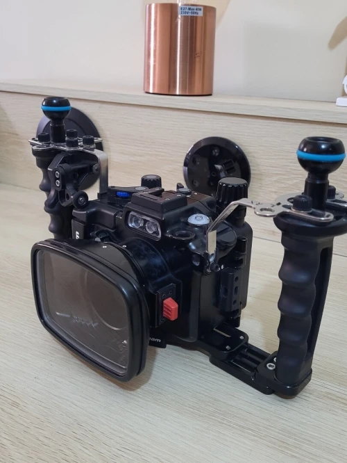 Caisson Sous-marin étanche Nauticam RX100 VII / 7 pack pro + Sony RX100 VII vidéos UHD 4K 30/24