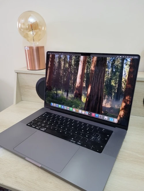 MacBook Pro M1 16 POUCES 2021 | Puce M1 Pro CPU 10 | GPU 16 | 16GB RAM | 512GB SSD | CYCLES 375