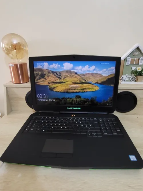 GAMING DELL Alienware 17 | CORE i7-6700HQ | NVIDIA GTX GeForce 980M 8GB | 16GB RAM | 1TB SSD