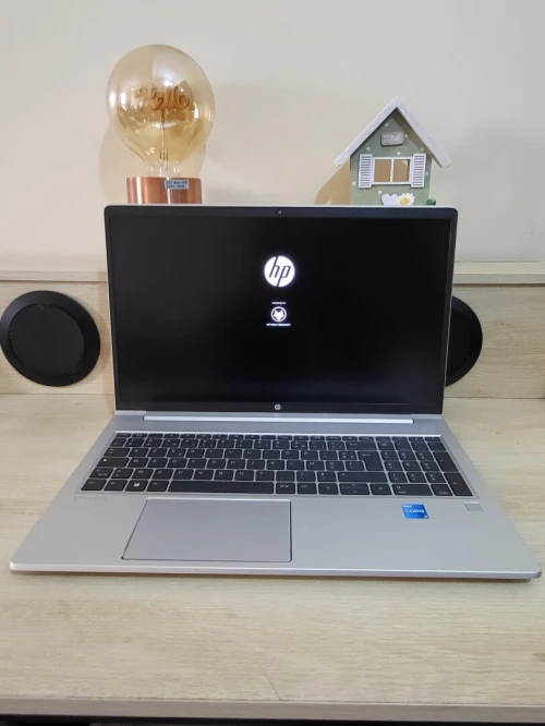 HP PROBOOK 450 G10 15.6'' FHD | INTEL CORE i5 1334U | 32GB RAM | 512GB SSD | INTEL IRIS XE GRAPHICS