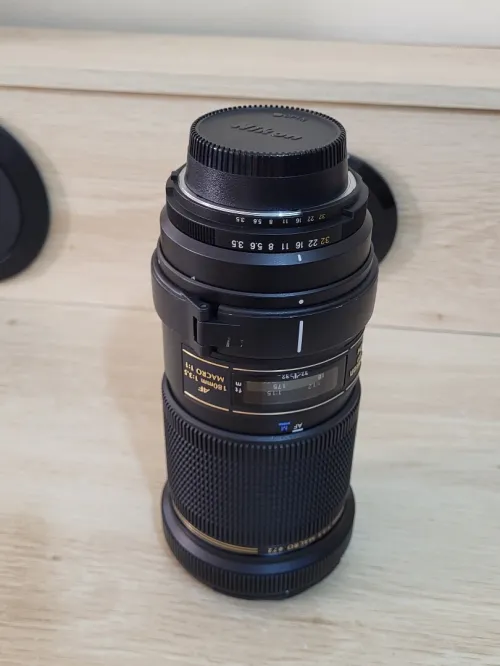 Téléobjectif Tamron 180mm f/3.5 SP AF Di LD IF Macro 1:1 Monture Nikon