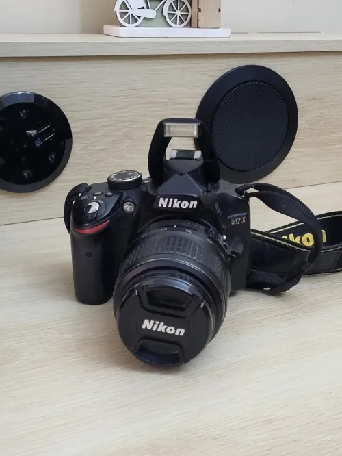 Nikon D3200 Appareil photo reflex 24Mpx + OBJECTIF Nikon AF-S DX Nikkor 18-55mm f/ ED II