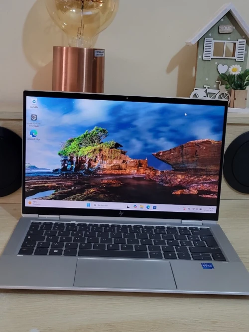 HP EliteBook X360 1030 G8 TACTILE 2-En-1 | CORE i7-1165G7 | 16GB RAM | 512GB NVME SSD | 4G LTE