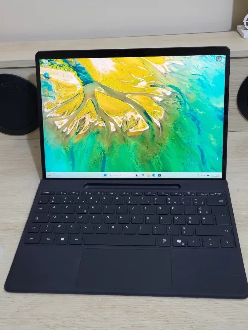 MICROSOFT SURFACE Pro 8 TACTILE - INTEL 11EME GEN i5-1135U - 8GB RAM - 512GB SSD - QHD 2880 x 1920