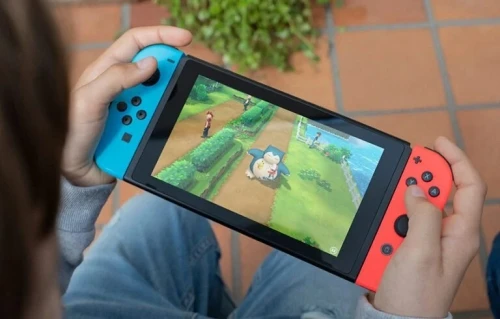 Nintendo Switch + 1 JEUX