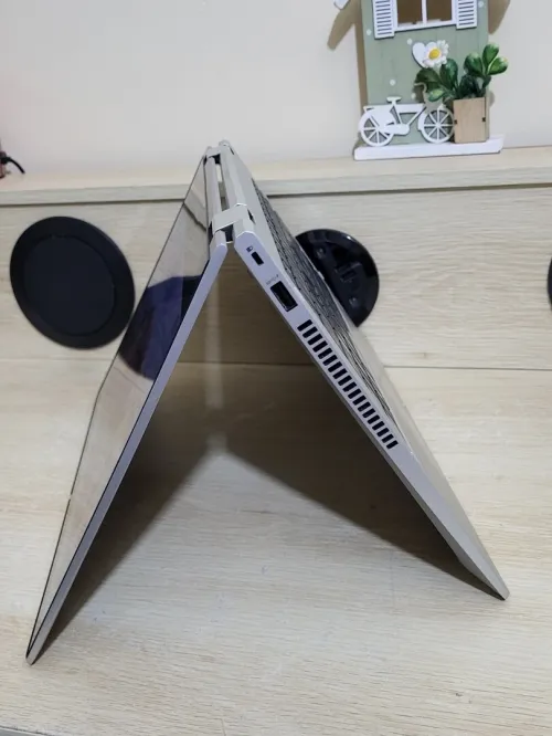 HP ProBook X360 435 G10 TACTILE | RYZEN 7 7730U | 32GB RAM | 512GB NVMe SSD | AMD Radeon Graphics