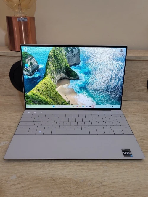 DELL XPS 9320 | EVO CORE i7-1260P | 16GB RAM | 512GB SSD | INTEL IRIS XE GRAPHICS