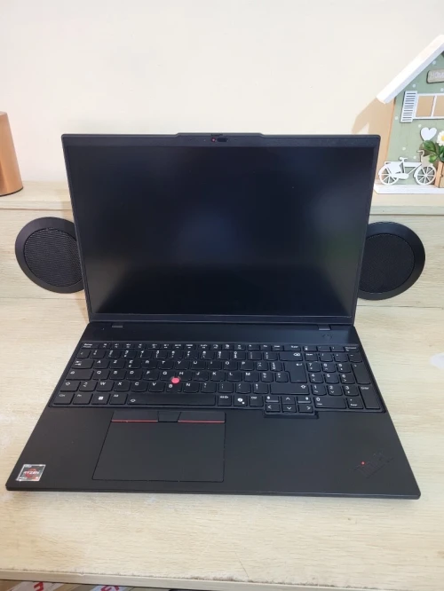 THINKPAD L16 | AMD RYZEN 5 7535U | 16GB RAM | 256GB NVMe SSD | AMD RADEON GRAPHICS