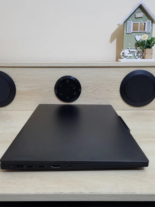 IA THINKPAD P1 | OLED UHD 4K TACTLE | CORE ULTRA 9-185H vPro | NVIDIA RTX 4070 8GB | 32GB RAM | 1TB NVMe | Workstation