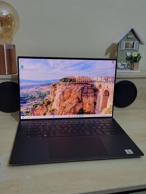 DELL PRECISION 5550 4K TACTILE | i9-10885H | Quadro T2000 4GB MAX-Q | 32 RAM | 1TB NVMe| WORKSTATION