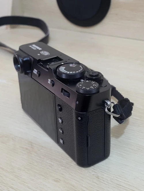 fujifilm x100v Vidéo 4K | Capteur X-Trans CMOS 4 de 26.1 MP | Objectif 23 mm F/2.0 | Processeur X 4 