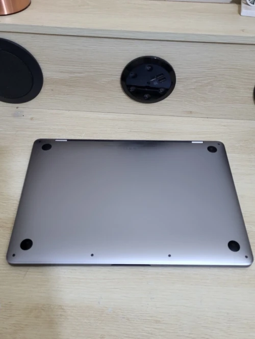 MacBook Pro M1 Gris Sideral | CPU M1 8C | 8GB RAM | 512GB SSD | COMPTAGE CYCLES 127 | MDM BYPASSED