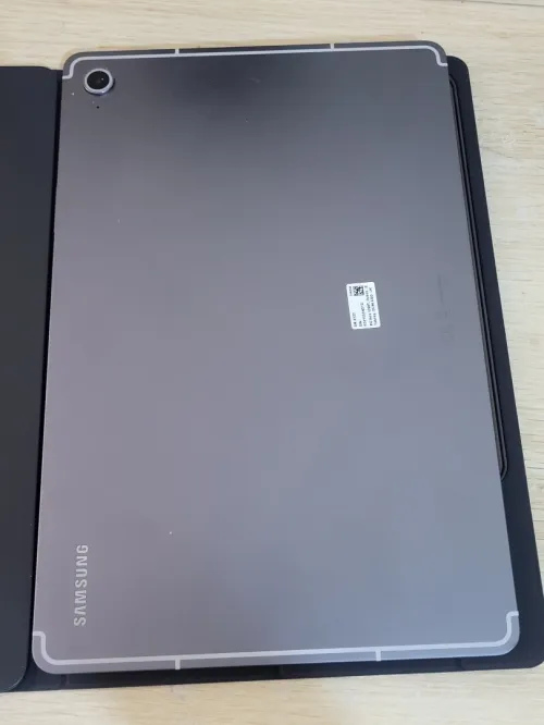 SAMSUNG GALAXY TAB S10 FE | 256GB | 8GB RAM | + STYLET SAMSUNG + BOOKCOVER CLAVIER