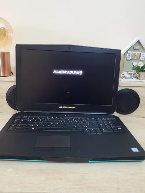 GAMING DELL Alienware 17 | CORE i7-6700HQ | NVIDIA GTX GeForce 980M 8GB | 16GB RAM | 1TB SSD
