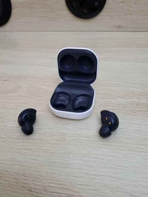 Ecouteurs sans fil Samsung Galaxy Buds FE True wireless à réduction de bruit active Couleur Graphite