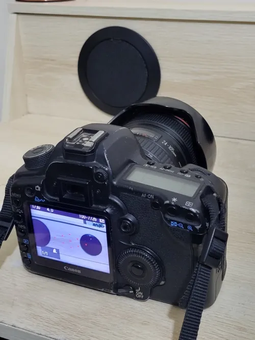 canon 5d mark ii + Canon EF 24-105mm f/4L IS USM