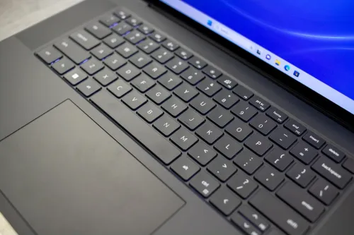 DELL PRECISION 5570 | vPRO CORE i7-128500H | RTX A1000 4GB | 1To NVMe | 32GB RAM | MOBILE WORKSTATION