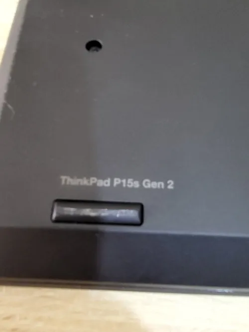 ThinkPad P15s GEN 2 | i7-1165G7 | NVIDIA QUADRO T500 4GB | 16GB RAM | 512GB NVMe SSD | WORKSTATION