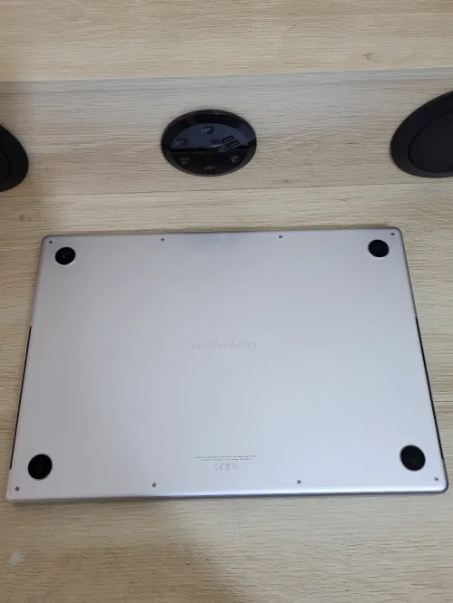 MacBook Pro M1 Max 2021 | 16'' CPU 10 GPU 24 | 32GB RAM | 1TB SSD | CYCLES 79