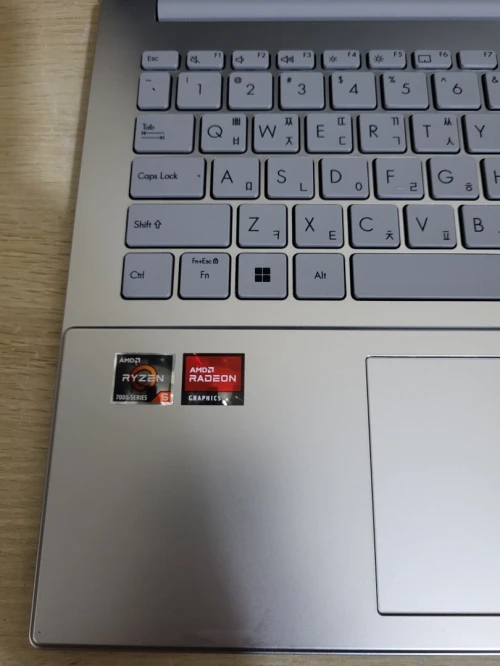 ASUS VivoBook Go 15 15.6 FHD | RYZEN 5 7520U | 16GB RAM | 512GB NVMe SSD | AMD RADEON GRAPHICS