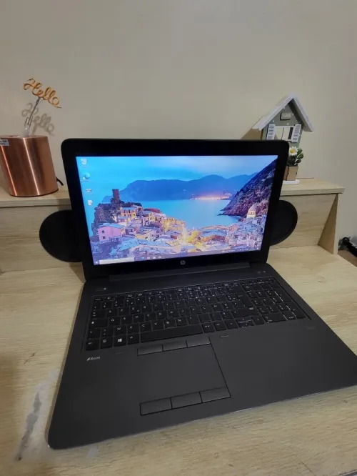 HP ZBook 15 G3 | CORE i7-6800HQ | 16GB RAM | 512GB NVMe SSD | NVIDIA Quadro M1000M 2GB | WORKSATION