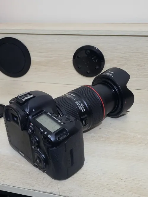 Canon 5D Mark III | full-frame DSLR 22Mpx | VIDEO 4K | + Canon Objectif EF 24-105mm f/4L IS II USM