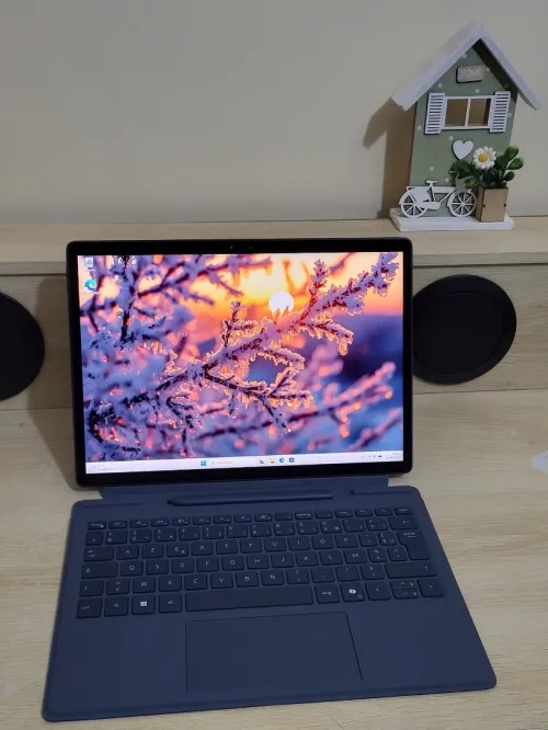 DELL LATITUDE 7350 détachable 13 TACTILE | INTEL Ultra 7 164U | 16GB RAM | 256GB NVMe SSD | INTEL GRAPHICS