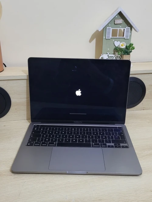 MacBook Pro M1 Gris Sideral | CPU M1 8C | 8GB RAM | 512GB SSD | COMPTAGE CYCLES 127 | MDM BYPASSED