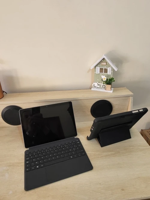 Microsoft Surface GO 4 TACTILE | INTEL N200 | 8GB RAM | 256GB SSD | Poids : 544g