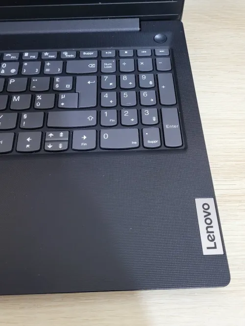 LENOVO V15 G4 IRU 15.6'' FHD | INTEL CORE i5 1342H | 8GB RAM | 256GB NVMe SSD | INTEL UHD GRAPHICS