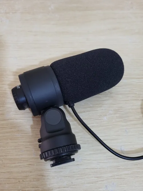 Microphone stéréo Nikon ME-1 pour appareil photo reflex numérique muni d'une prise jack stéréo