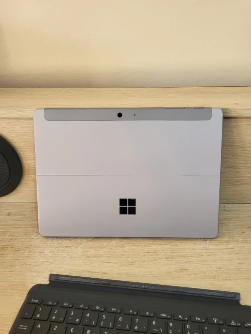 Microsoft Surface GO 4 TACTILE | INTEL N200 | 8GB RAM | 256GB SSD | Poids : 544g
