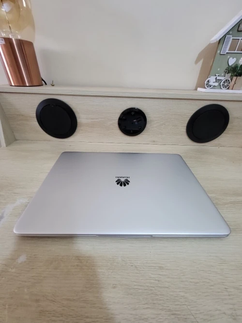 Huawei MateBook 14 POUCES FHD | Ryzen 5 2500U | 8GB RAM | 500GB SSD | Radeon VEGA 8 Mobile Graphics