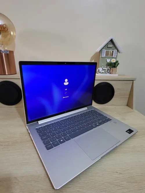 HP ELITEBOOK 640 G11 | CORE ULTRA 5 135U vPRO | 16GB RAM | 512GB NVMe SSD | INTEL ARC GRAPHICS