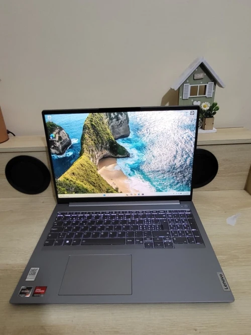 ThinkBook 16 G6 ABP 16'' FHD + | RYZEN 7 7730U | 16GB RAM | 1TB NVMe SSD | AMD RADEON GRAPHICS 2GB