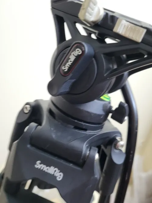SMALLRIG AD-01 Trépied Vidéo, Trépied en Alliage d'Aluminium de 73"/186cm avec Tête Fluide