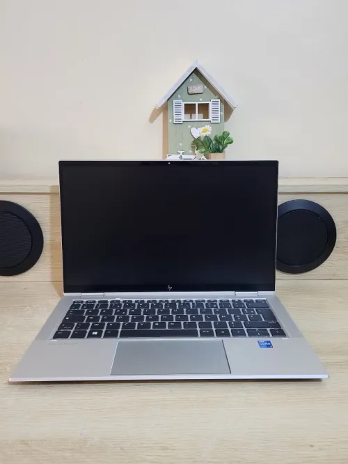 HP EliteBook X360 1030 G8 TACTILE 2-En-1 | CORE i7-1165G7 | 16GB RAM | 512GB NVME SSD | 4G LTE